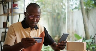 How to pay 1099 employees